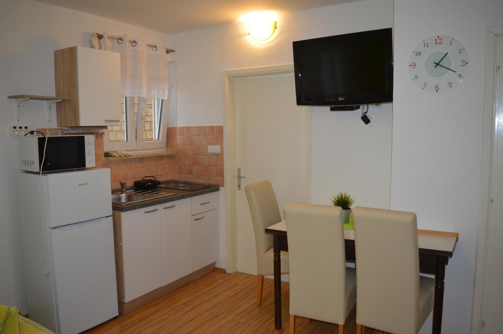 Apartments Kivi Novigrad  Luaran gambar