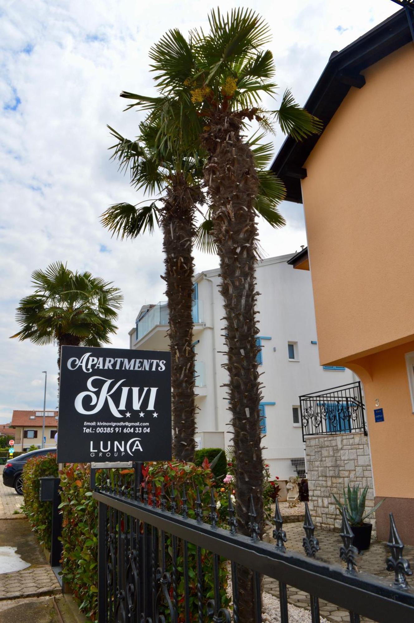Apartments Kivi Novigrad  Luaran gambar
