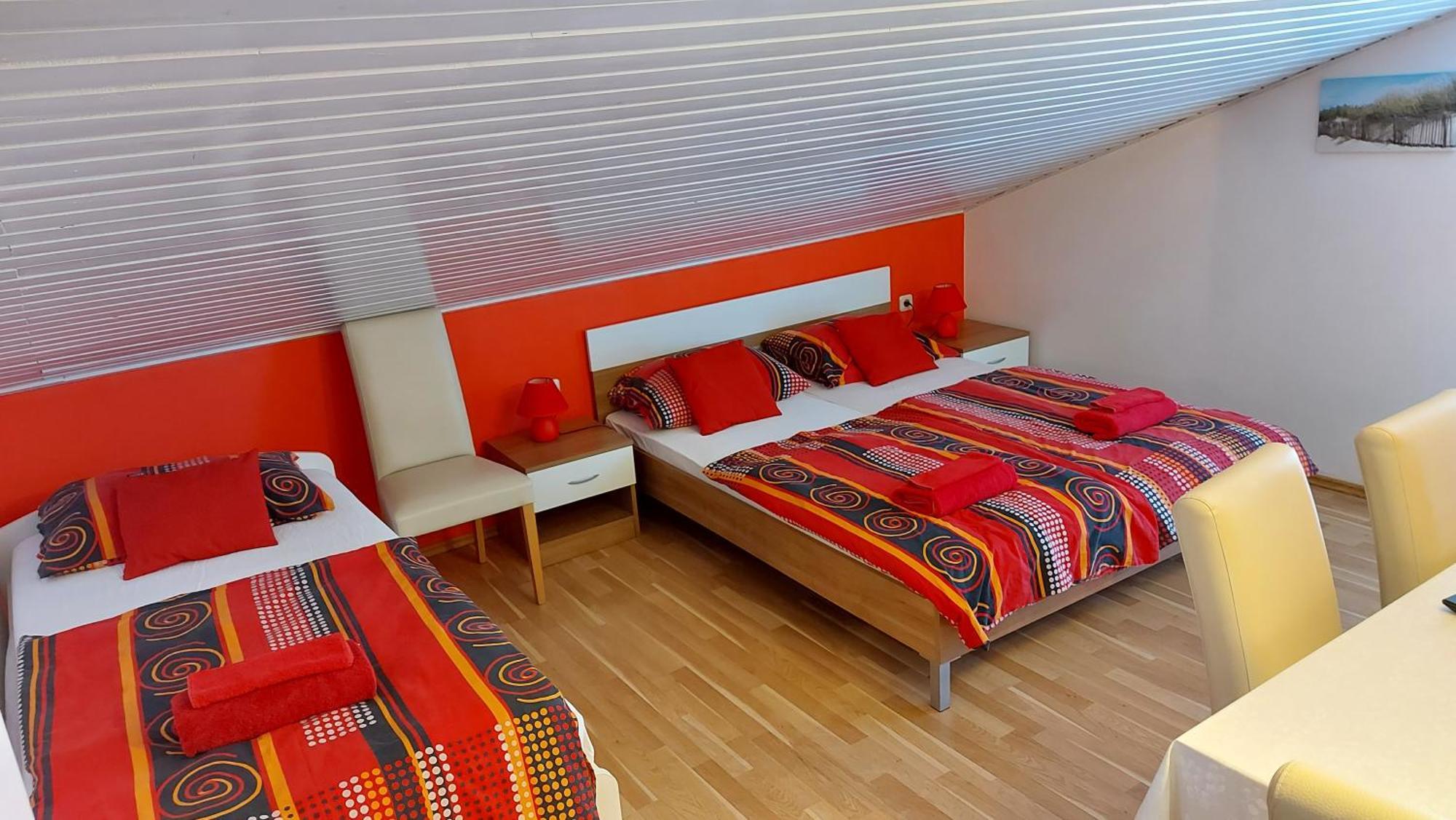 Apartments Kivi Novigrad  Luaran gambar